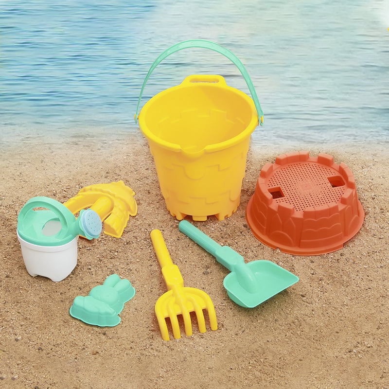 Mumuso Castle Beach Bucket