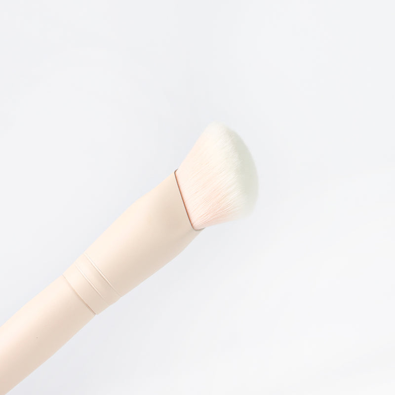 Mumuso Foundation Brush - K006