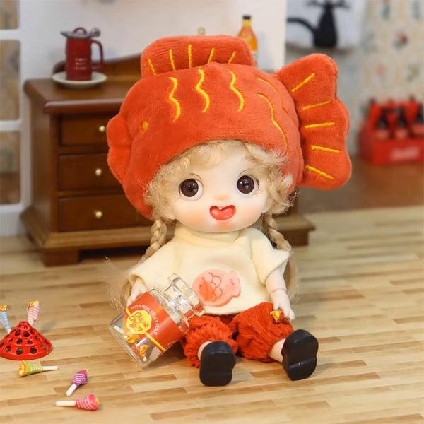 Mumuso 16 Cm Ball-Jointed Doll With Taiyaki Hat (Red)